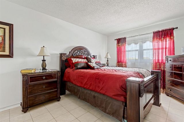 5300 Washington Street W414, Hollywood, FL 33021