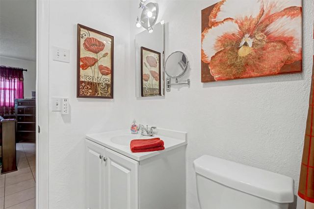 5300 Washington Street W414, Hollywood, FL 33021