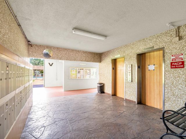 5300 Washington Street W414, Hollywood, FL 33021