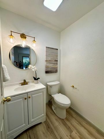 1905 Shell Ct, Modesto, CA 95356