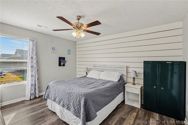 1670 Graham Boulevard, Scottsburg, IN 47170