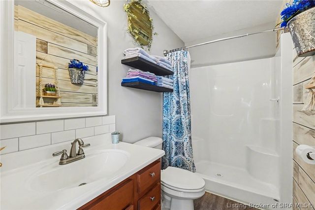 1670 Graham Boulevard, Scottsburg, IN 47170