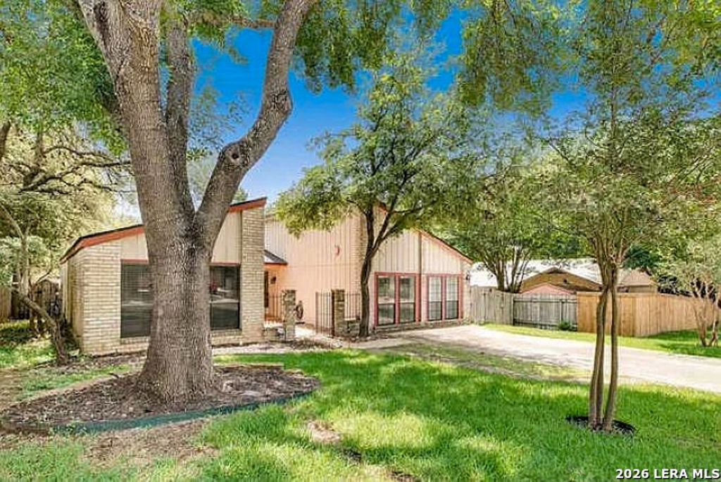 9322 KINGS CROSS ST, San Antonio, TX 78254