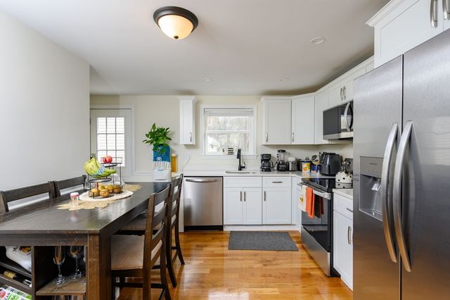 1065 Bedford St, Abington, MA 02351