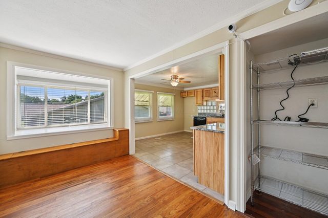 424 Ridge Avenue, Newark, OH 43055