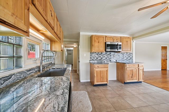 424 Ridge Avenue, Newark, OH 43055