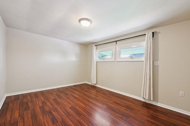 424 Ridge Avenue, Newark, OH 43055