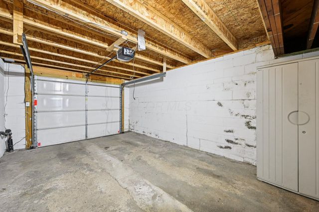 424 Ridge Avenue, Newark, OH 43055