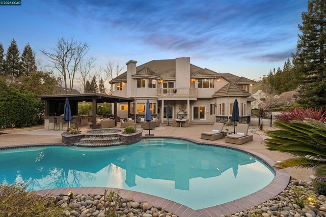 5411 Blackhawk Dr, Danville, CA 94506