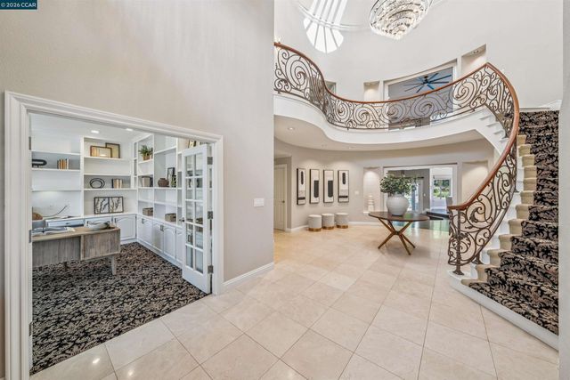 5411 Blackhawk Dr, Danville, CA 94506