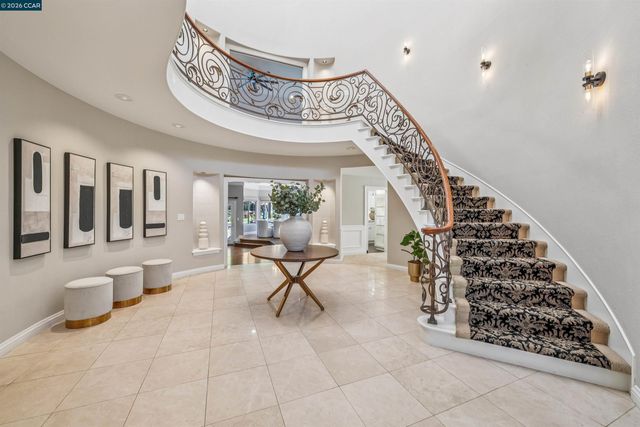 5411 Blackhawk Dr, Danville, CA 94506