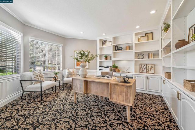 5411 Blackhawk Dr, Danville, CA 94506