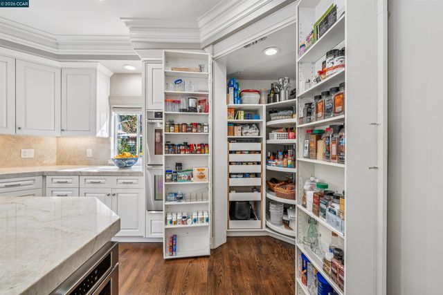 5411 Blackhawk Dr, Danville, CA 94506