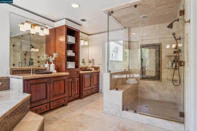 5411 Blackhawk Dr, Danville, CA 94506