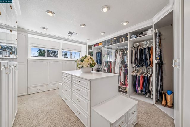 5411 Blackhawk Dr, Danville, CA 94506