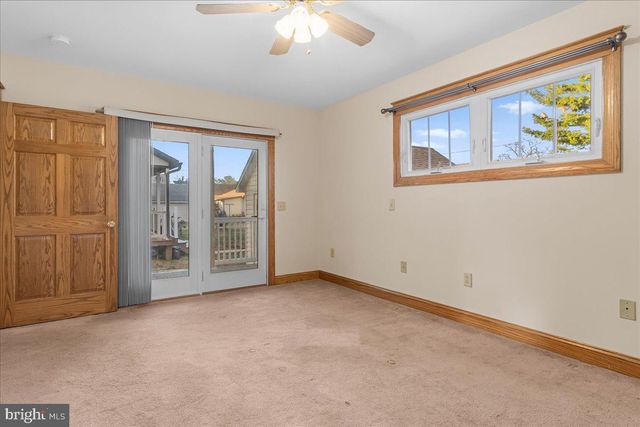 19310 SMALLWOOD TER, Hagerstown, MD 21742