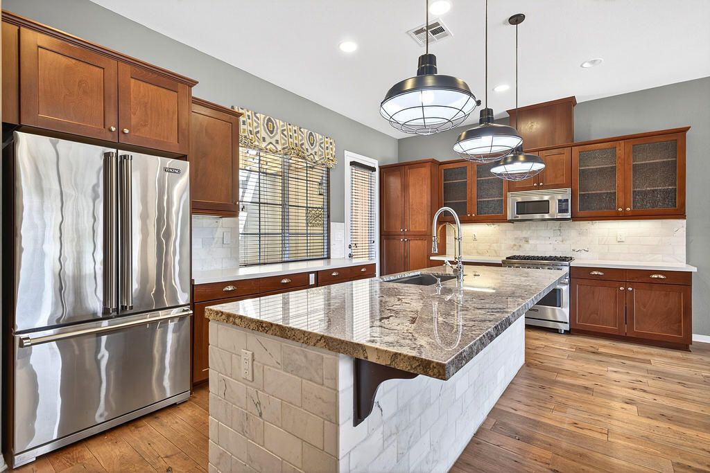 Image 1 of property listing at 3900 Via Amalfi, Palm Desert, CA 92260
