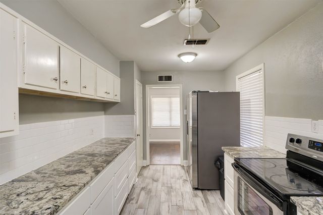 2407 Douglas Drive, Bossier City, LA 71111