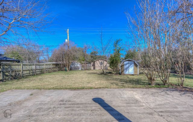 2407 Douglas Drive, Bossier City, LA 71111