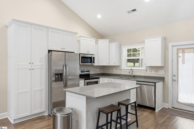 135 Stevenson Drive, Belton, SC 29627