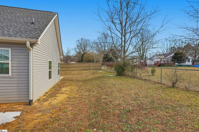 135 Stevenson Drive, Belton, SC 29627