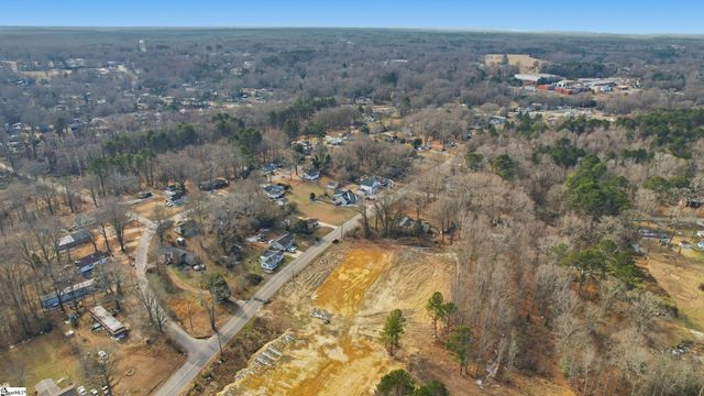 135 Stevenson Drive, Belton, SC 29627