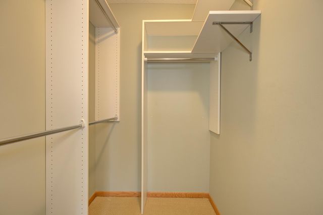 2768 87th Street E 13, Inver Grove Heights, MN 55076