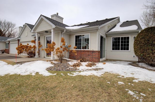 2768 87th Street E 13, Inver Grove Heights, MN 55076