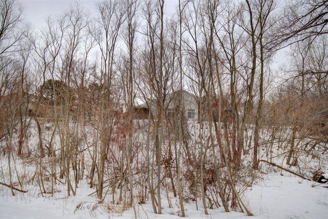 2768 87th Street E 13, Inver Grove Heights, MN 55076