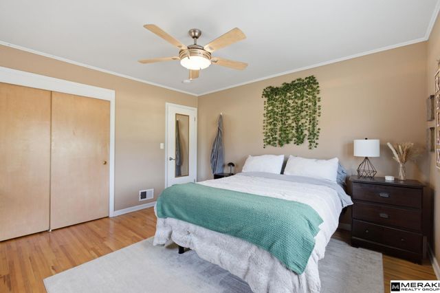 2309 S 50th Street, Omaha, NE 68106