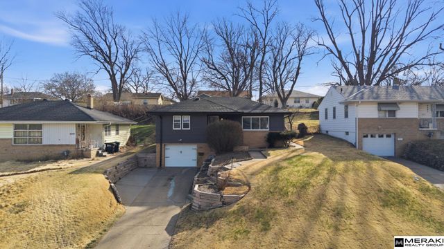 2309 S 50th Street, Omaha, NE 68106