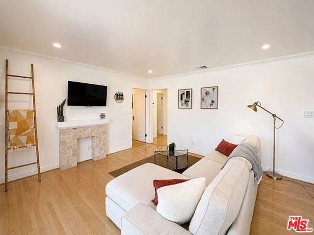 1028 12th Street 8, Santa Monica, CA 90403