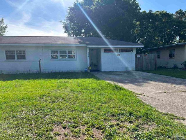 207 Emerald Ave, Pensacola, FL 32505