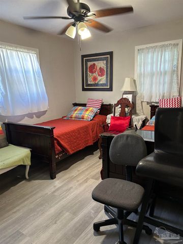 207 Emerald Ave, Pensacola, FL 32505