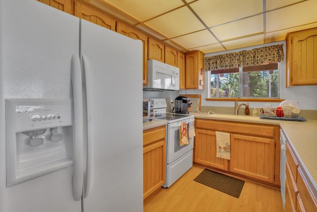 1262 Pebble Beach Way, Arnold, CA 95223