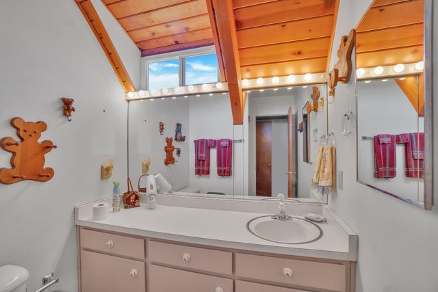 1262 Pebble Beach Way, Arnold, CA 95223