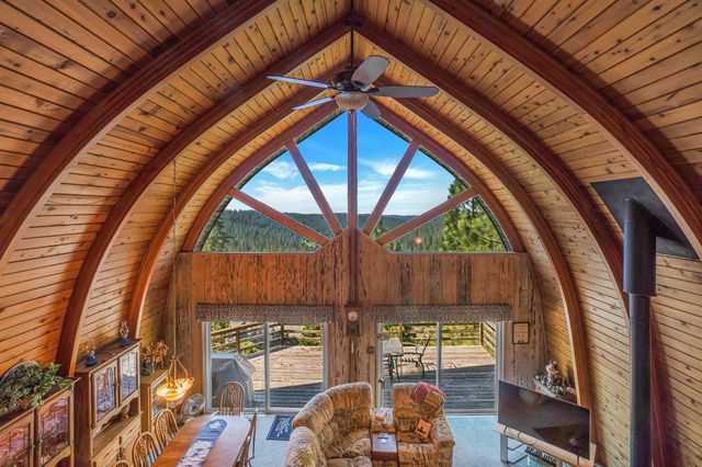 1262 Pebble Beach Way, Arnold, CA 95223