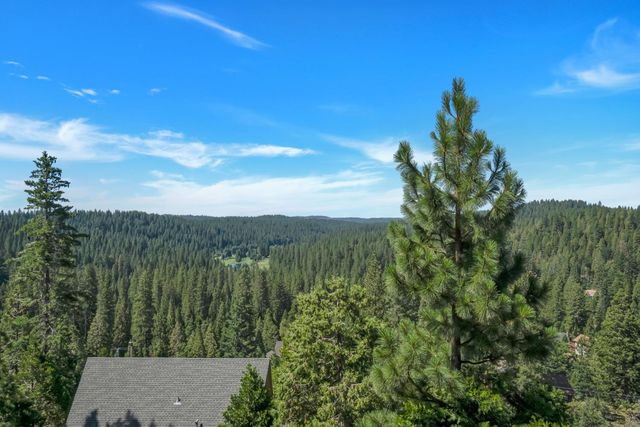 1262 Pebble Beach Way, Arnold, CA 95223