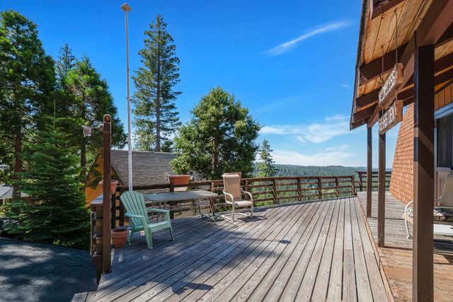 1262 Pebble Beach Way, Arnold, CA 95223