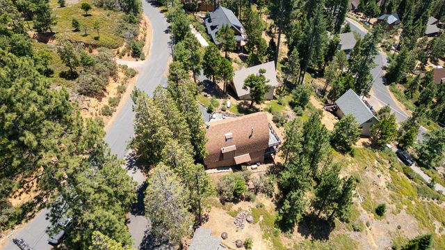 1262 Pebble Beach Way, Arnold, CA 95223