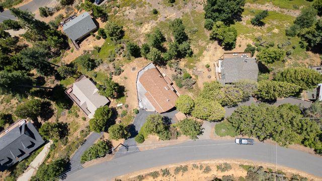 1262 Pebble Beach Way, Arnold, CA 95223
