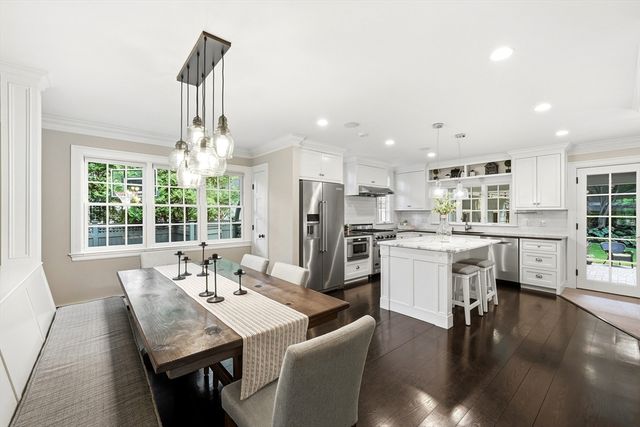 43 Hayes Ave, Lexington, MA 02420