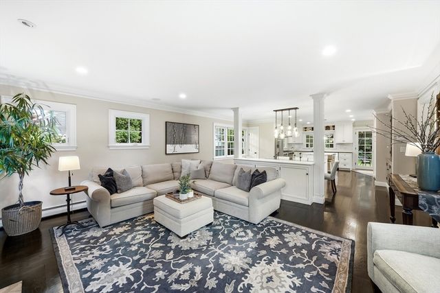 43 Hayes Ave, Lexington, MA 02420