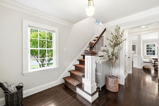 43 Hayes Ave, Lexington, MA 02420