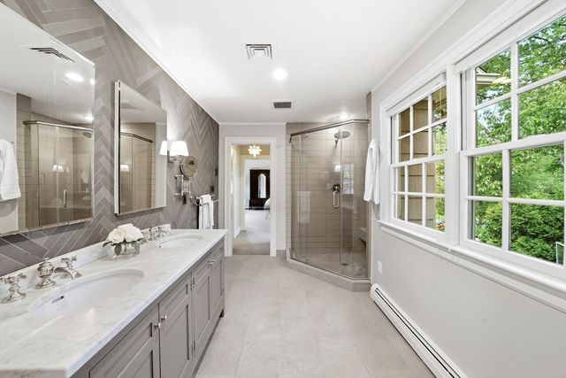 43 Hayes Ave, Lexington, MA 02420