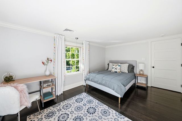 43 Hayes Ave, Lexington, MA 02420