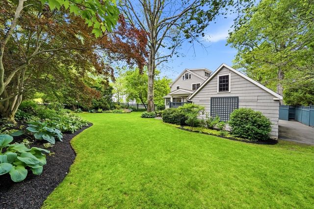 43 Hayes Ave, Lexington, MA 02420