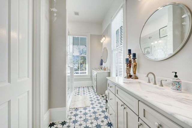 1717 Church Street, Galveston, TX 77550