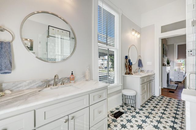1717 Church Street, Galveston, TX 77550