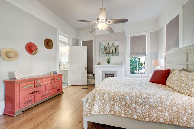 1717 Church Street, Galveston, TX 77550